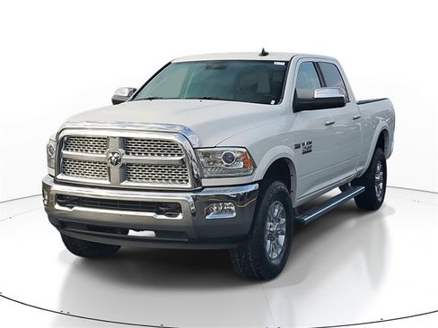 Used 2015 RAM 2500 Laramie image 2
