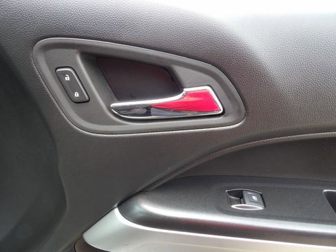 Used 2022 Chevrolet Colorado LT w/ Fleet Safety Package image 34