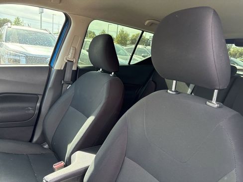 Used 2024 Nissan Kicks S FWD image 3