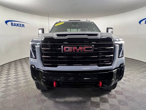 Certified 2025 GMC Sierra 2500 AT4X AWD/4WD image 9
