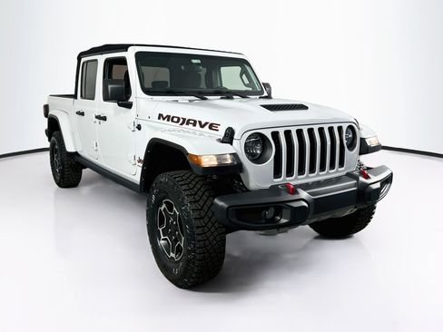 Used 2023 Jeep Gladiator Mojave w/ Trailer Tow Package AWD/4WD image 3