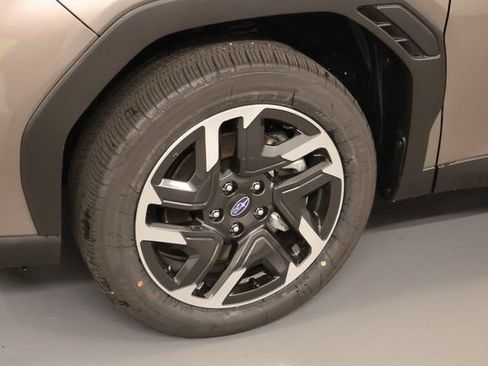 New 2025 Subaru Forester Limited w/ Popular Package AWD/4WD image 8