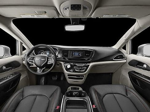Used 2017 Chrysler Pacifica Touring-L Plus w/ Advanced Safetytec Group FWD image 81