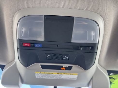 Used 2023 Subaru Crosstrek 2.0i Premium w/ Popular Package #3 image 21