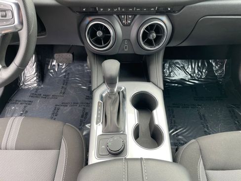 Used 2025 Chevrolet Blazer LT image 42