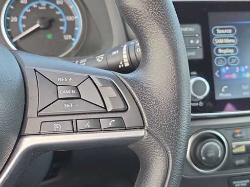 Used 2022 Nissan Leaf S w/ Protection Package FWD image 18