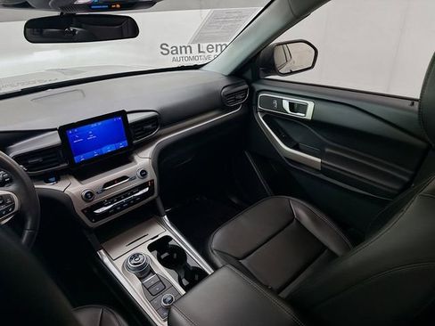 Used 2023 Ford Explorer XLT w/ Equipment Group 202A image 22