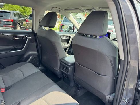Used 2024 Toyota RAV4 XLE AWD/4WD image 24