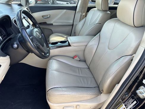 Used 2013 Toyota Venza XLE w/ XLE Premium Pkg image 18
