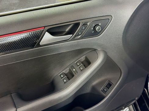 Used 2018 Volkswagen Jetta GLI FWD image 21