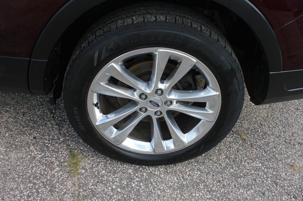 Used 2018 Ford Explorer XLT w/ Equipment Group 202A AWD/4WD image 59
