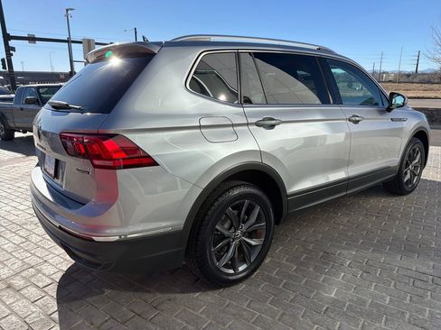 Certified 2023 Volkswagen Tiguan SE image 7