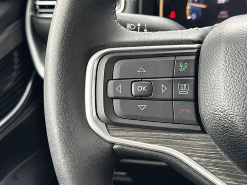 Used 2024 Jeep Wagoneer L Series II w/ Flexible Seating Group image 30