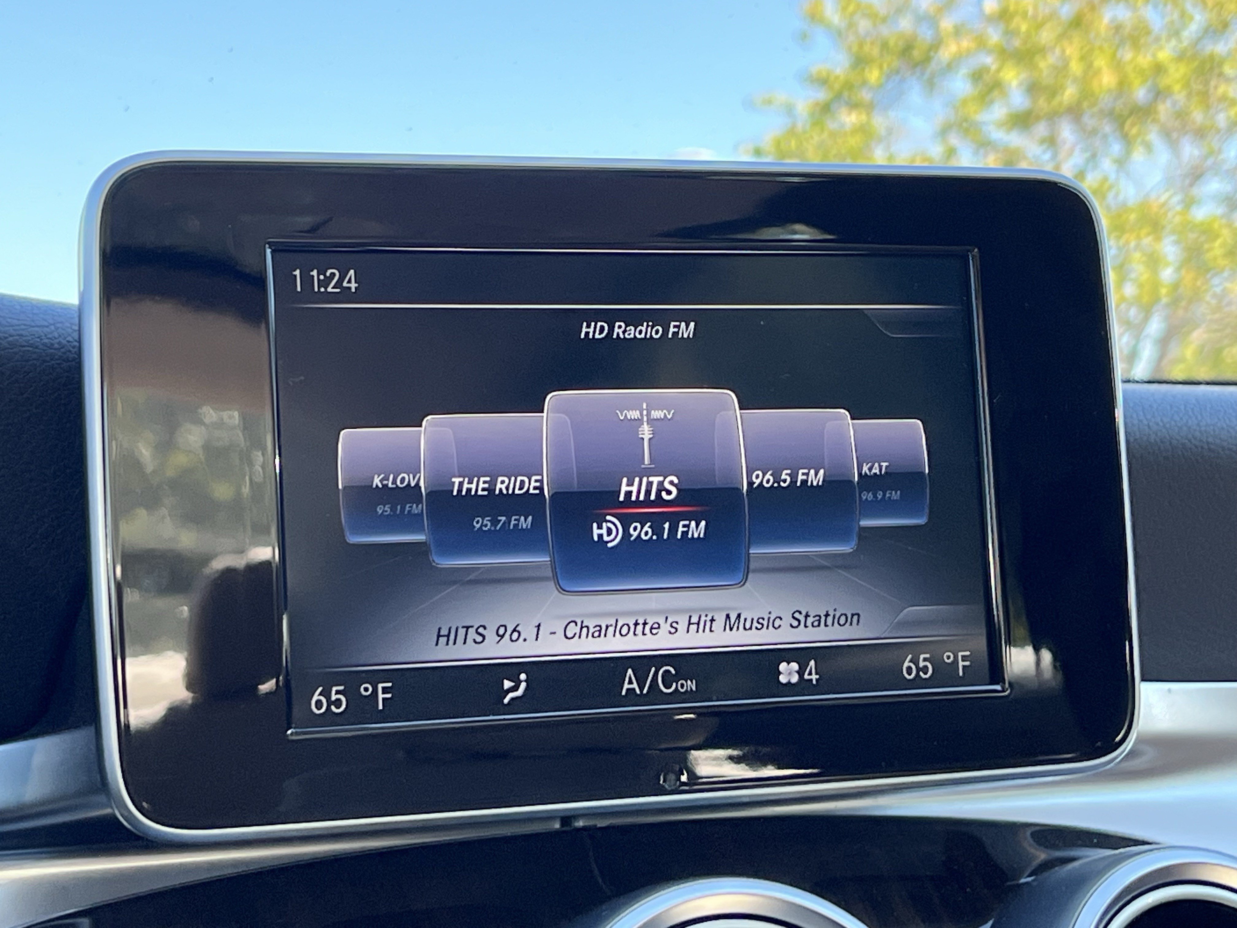 Used 2017 Mercedes-Benz C 300 4MATIC Sedan image 25