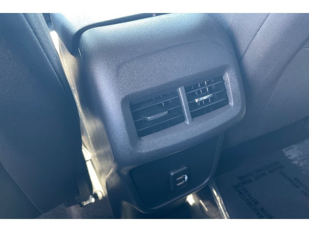 Used 2021 Chevrolet Equinox LT FWD image 40