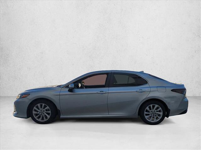 Used 2021 Toyota Camry LE FWD image 7