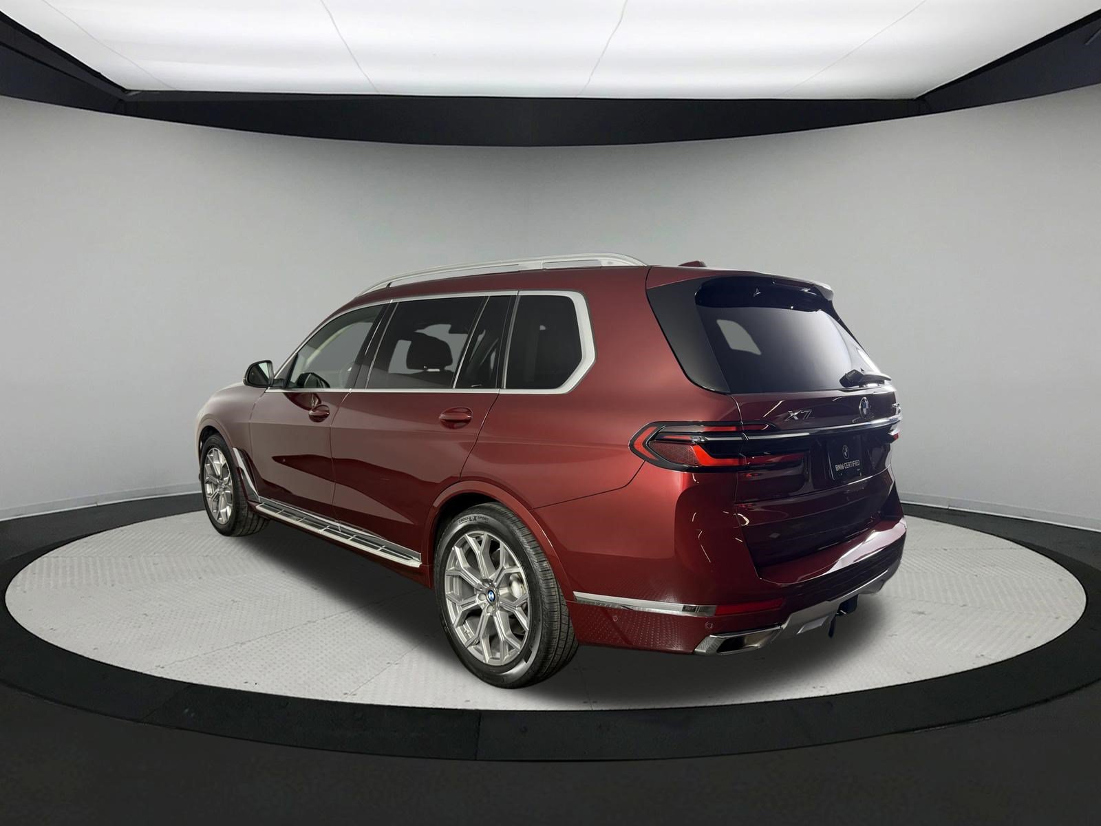Certified 2025 BMW X7 xDrive40i w/ Executive Package AWD/4WD image 6