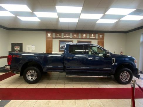 Used 2020 Ford F350 XLT w/ XLT Premium Package image 5