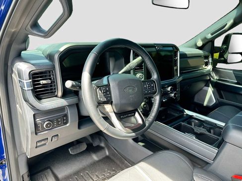 Used 2026 Ford F250 Platinum AWD/4WD image 9