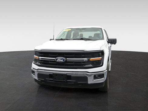 Used 2024 Ford F150 XLT AWD/4WD image 3