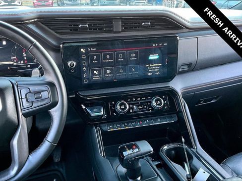 Used 2024 GMC Sierra 1500 AT4 w/ Technology Package image 10