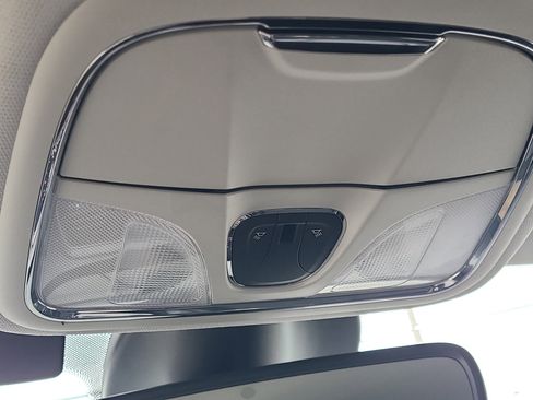 Used 2022 Jeep Cherokee Trailhawk w/ Comfort/Convenience Group image 28