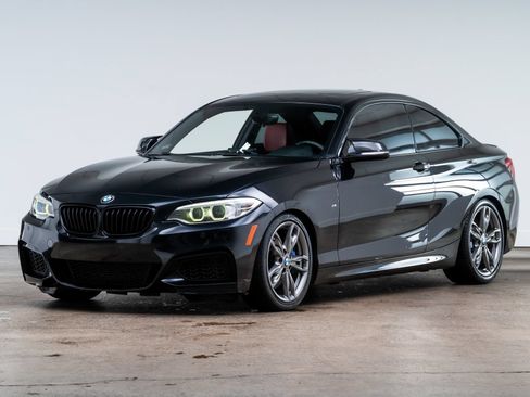 Used 2014 BMW M235i Coupe RWD image 4