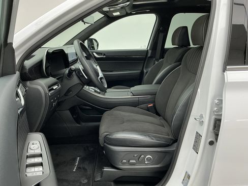Used 2025 Hyundai Palisade Calligraphy image 17