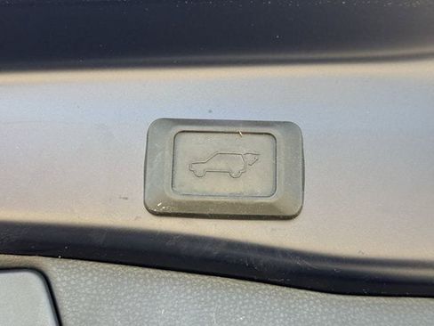 Used 2024 Toyota RAV4 XLE Premium FWD image 33