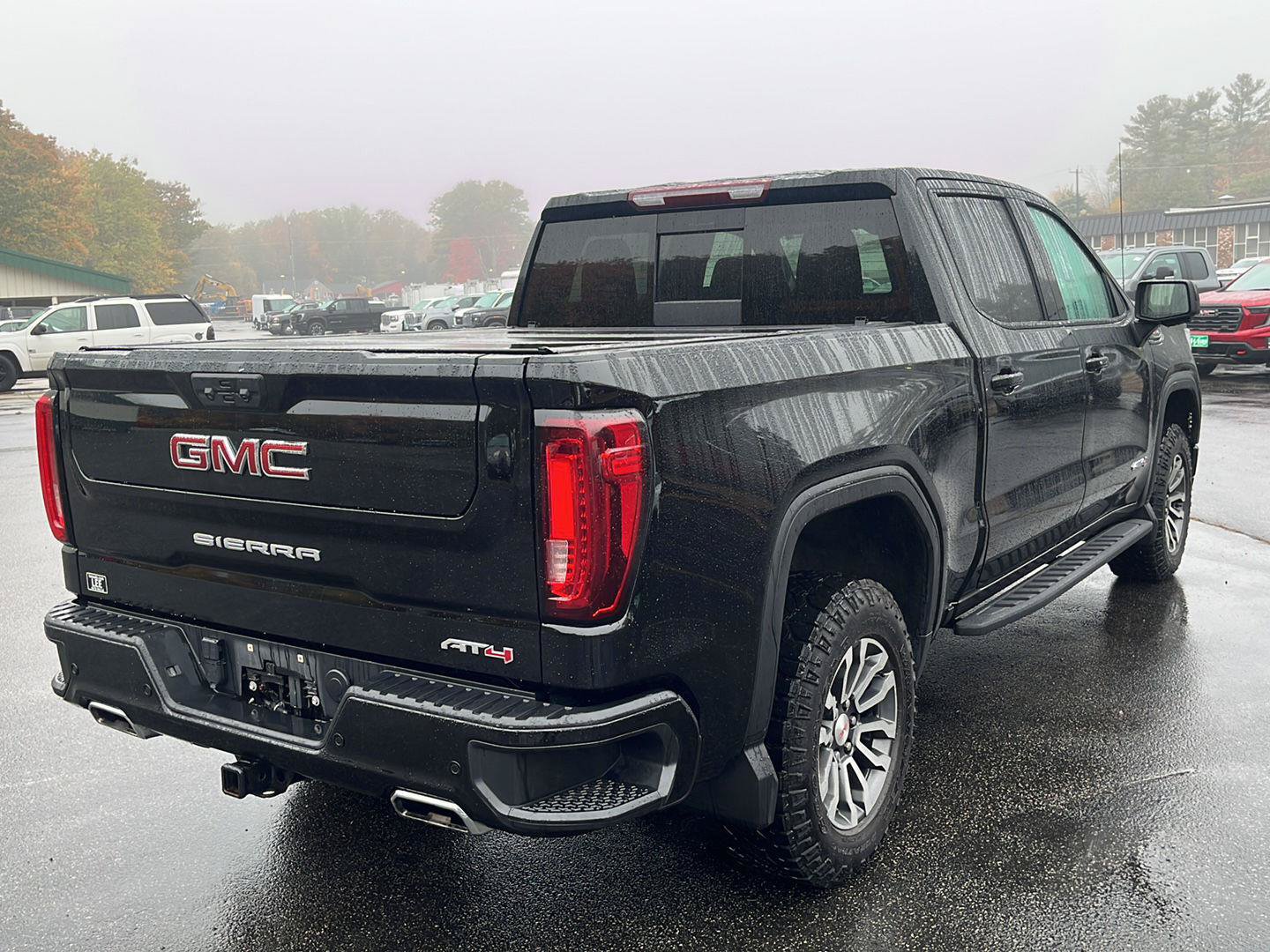 Used 2023 GMC Sierra 1500 AT4 w/ AT4 Preferred Package AWD/4WD image 5