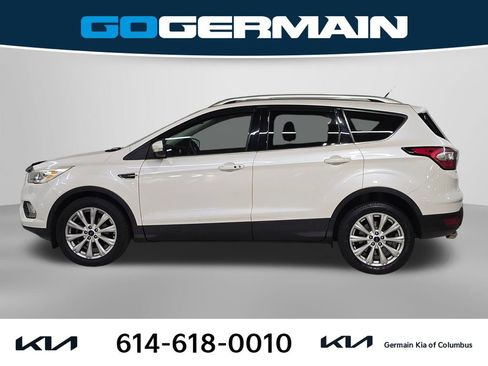 Used 2017 Ford Escape Titanium image 11