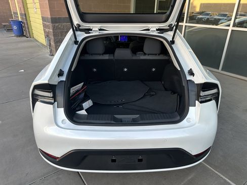 Used 2024 Toyota Prius Prime SE image 33