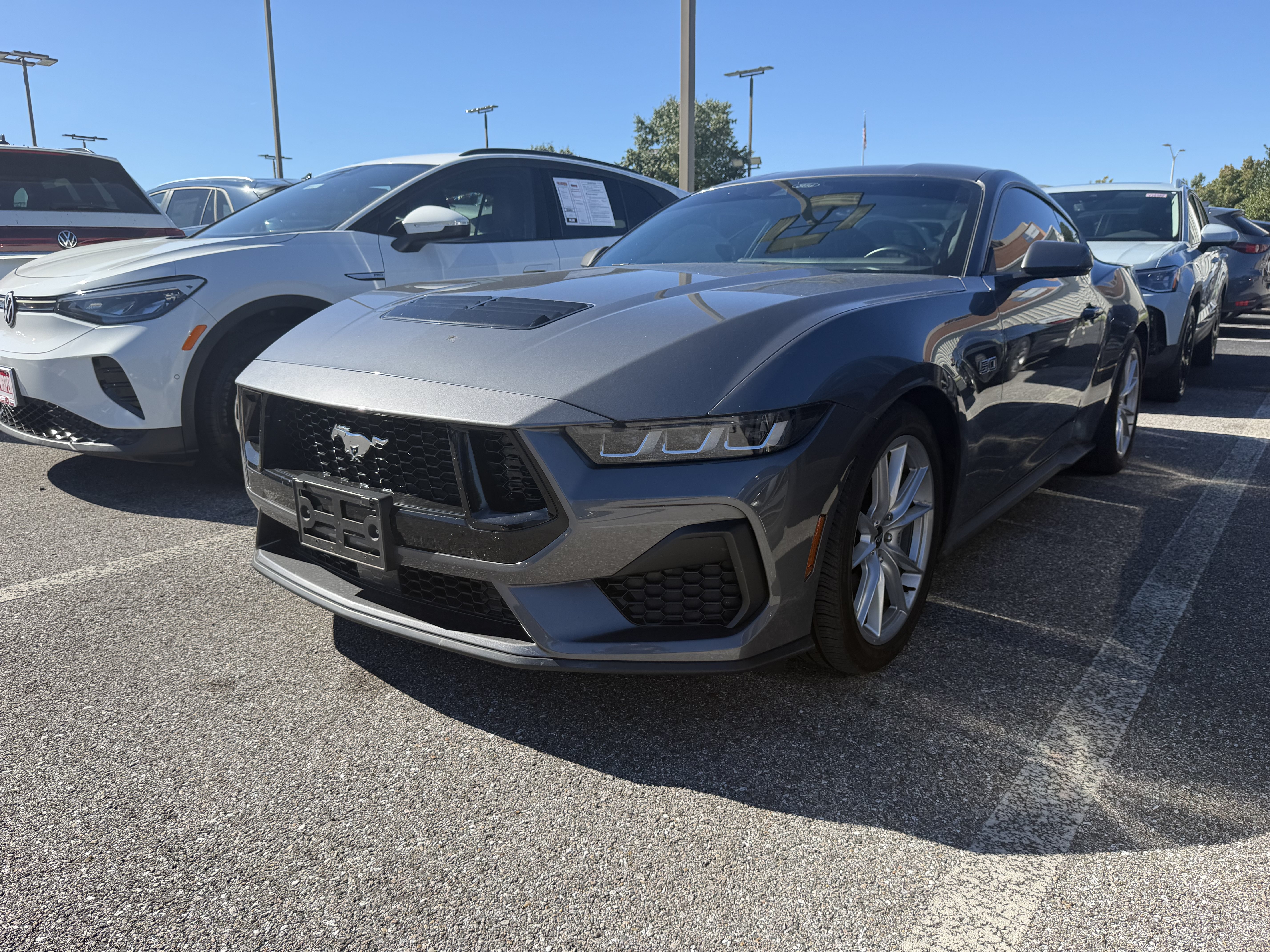 Used 2024 Ford Mustang GT Premium RWD image 3