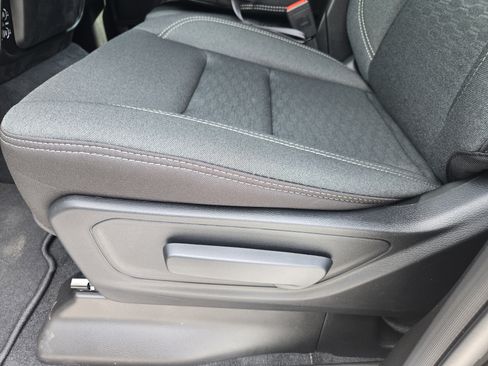 New 2026 RAM 1500 Tradesman AWD/4WD image 18