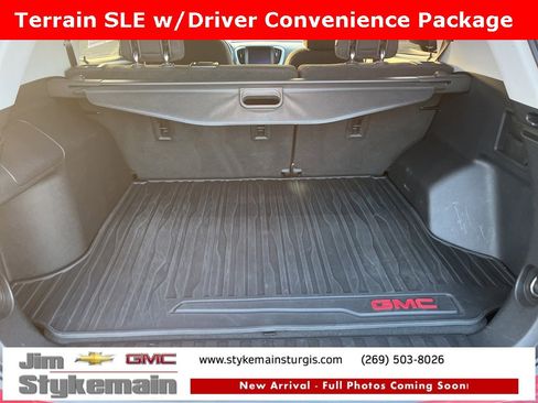 Used 2018 GMC Terrain SLE w/ Driver Convenience Package image 13
