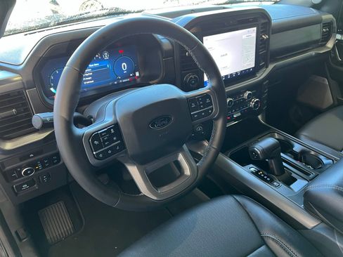 Used 2025 Ford F150 Lariat AWD/4WD image 11