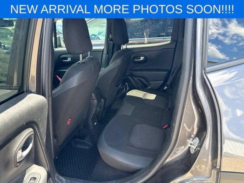 Used 2020 Jeep Renegade Trailhawk w/ Cold Weather Group AWD/4WD image 13