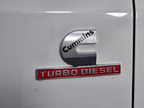 Used 2023 RAM 3500 Tradesman w/ Chrome Appearance Group image 7