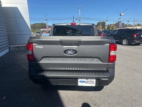 New 2025 Ford Maverick XL image 4