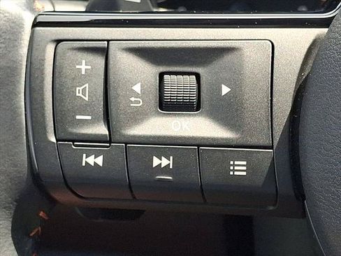 Used 2023 Nissan Pathfinder Rock Creek AWD/4WD image 22