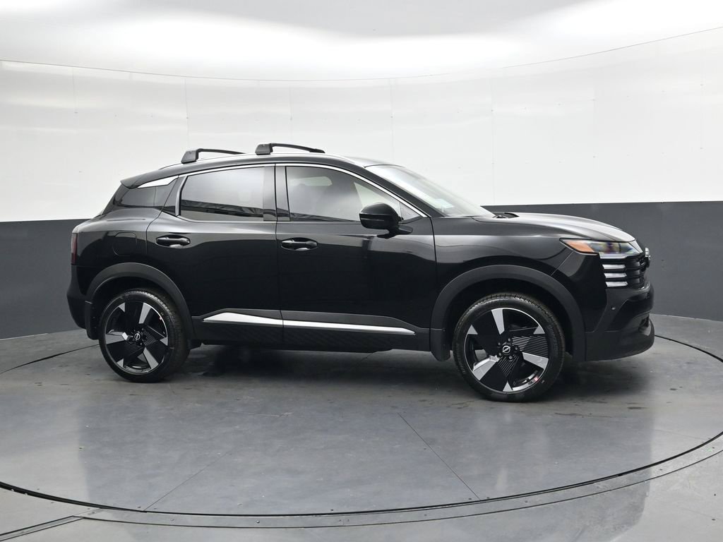 Certified 2026 Nissan Kicks SR FWD image 4