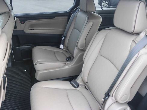 Used 2024 Honda Odyssey Elite image 18