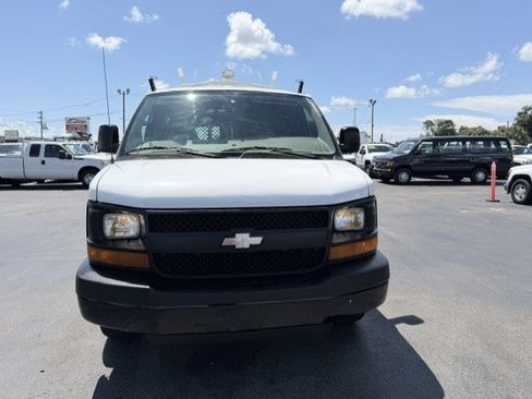 Used 2009 Chevrolet Express 2500 RWD image 2