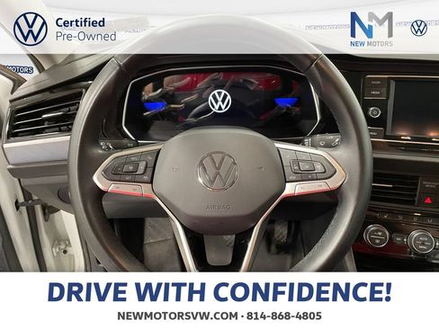 Used 2023 Volkswagen Jetta SE FWD image 12