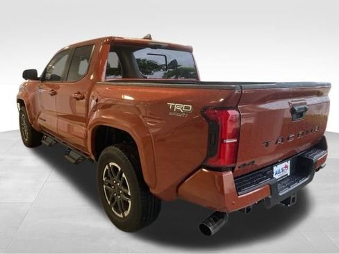 Used 2025 Toyota Tacoma TRD Sport w/ TRD Sport Premium Package AWD/4WD image 4
