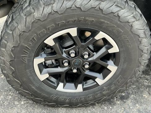 Used 2024 Jeep Wrangler Unlimited Rubicon 4xe w/ Technology Group AWD/4WD image 17