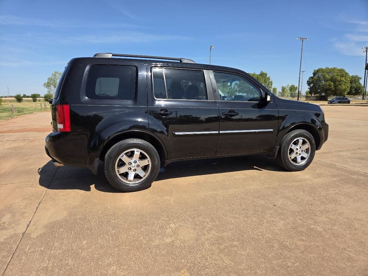 Used 2011 Honda Pilot Touring image 31