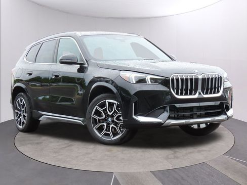 New 2025 BMW X1 xDrive28i w/ Premium Package image 1