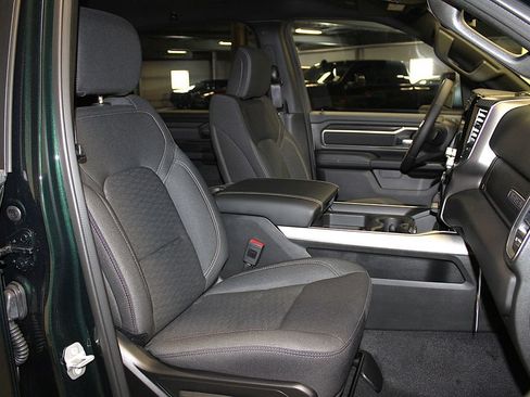 New 2026 RAM 1500 4x4 Crew Cab image 30