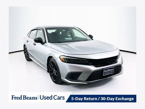 Used 2024 Honda Civic Sport image 1